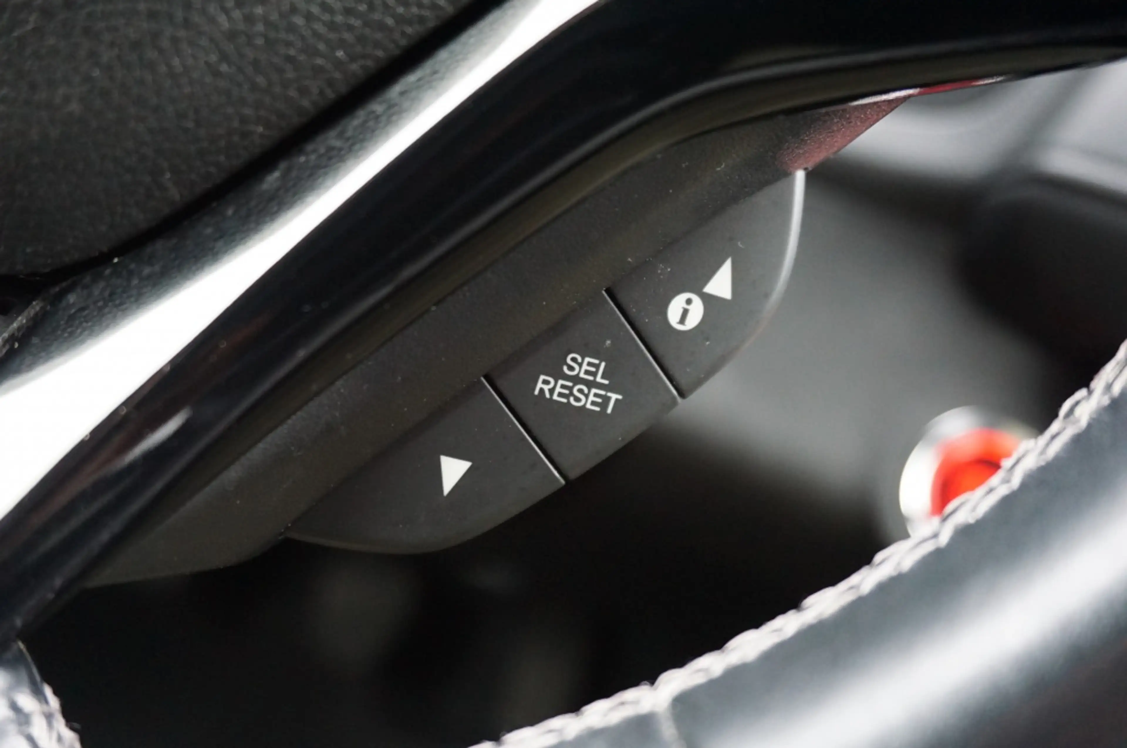 Honda HR-V 131PK i-VTEC Executive LUXE | PANO | NAVI | TREKHA — photo 32