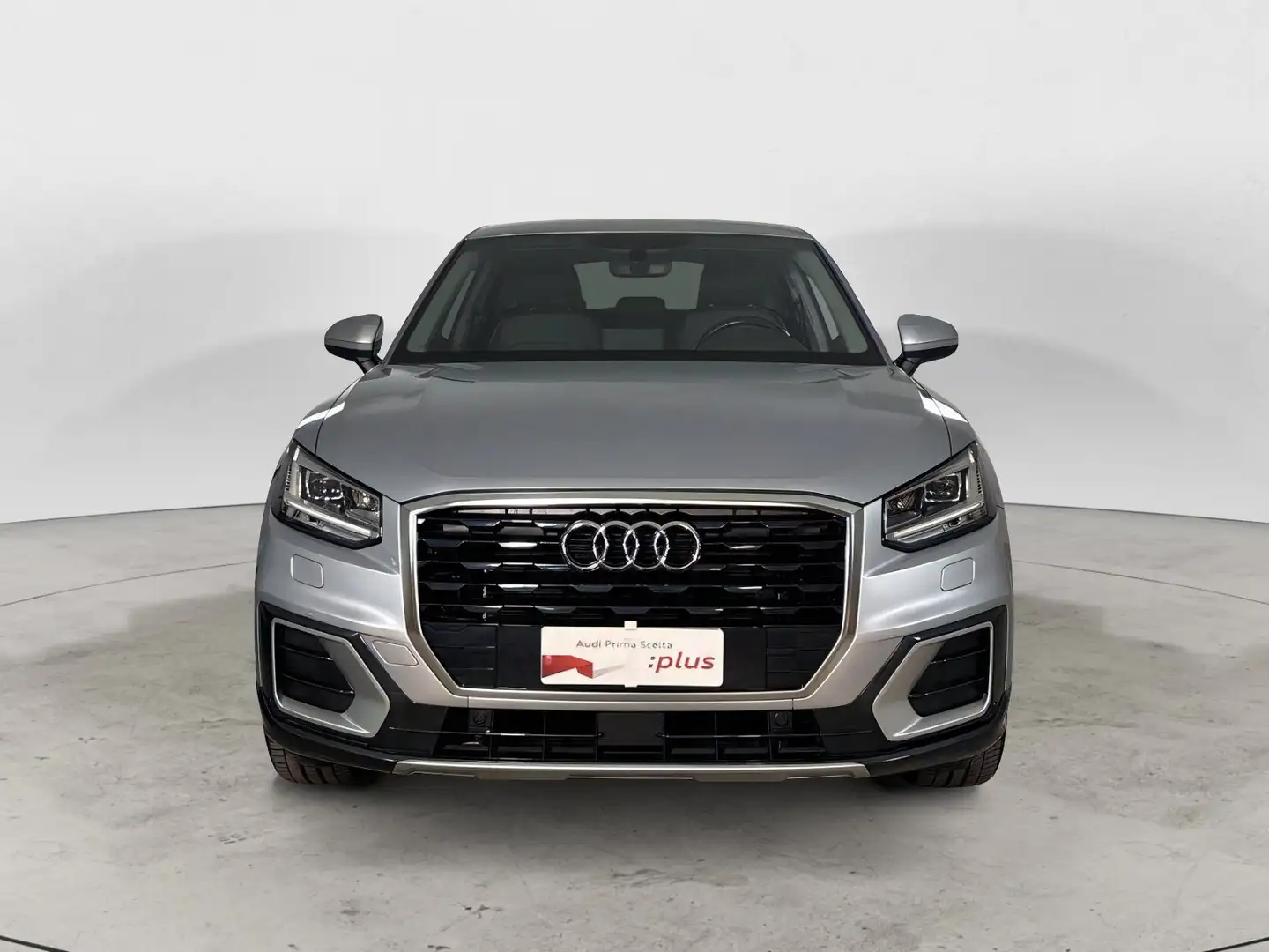 Audi Q2 30 TFSI S tronic Business Design Argento - 2