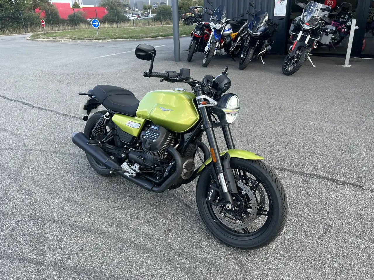 Moto Guzzi V7 Sport