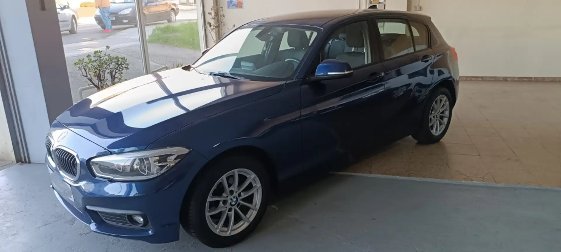 BMW 118 118d Azul - 2