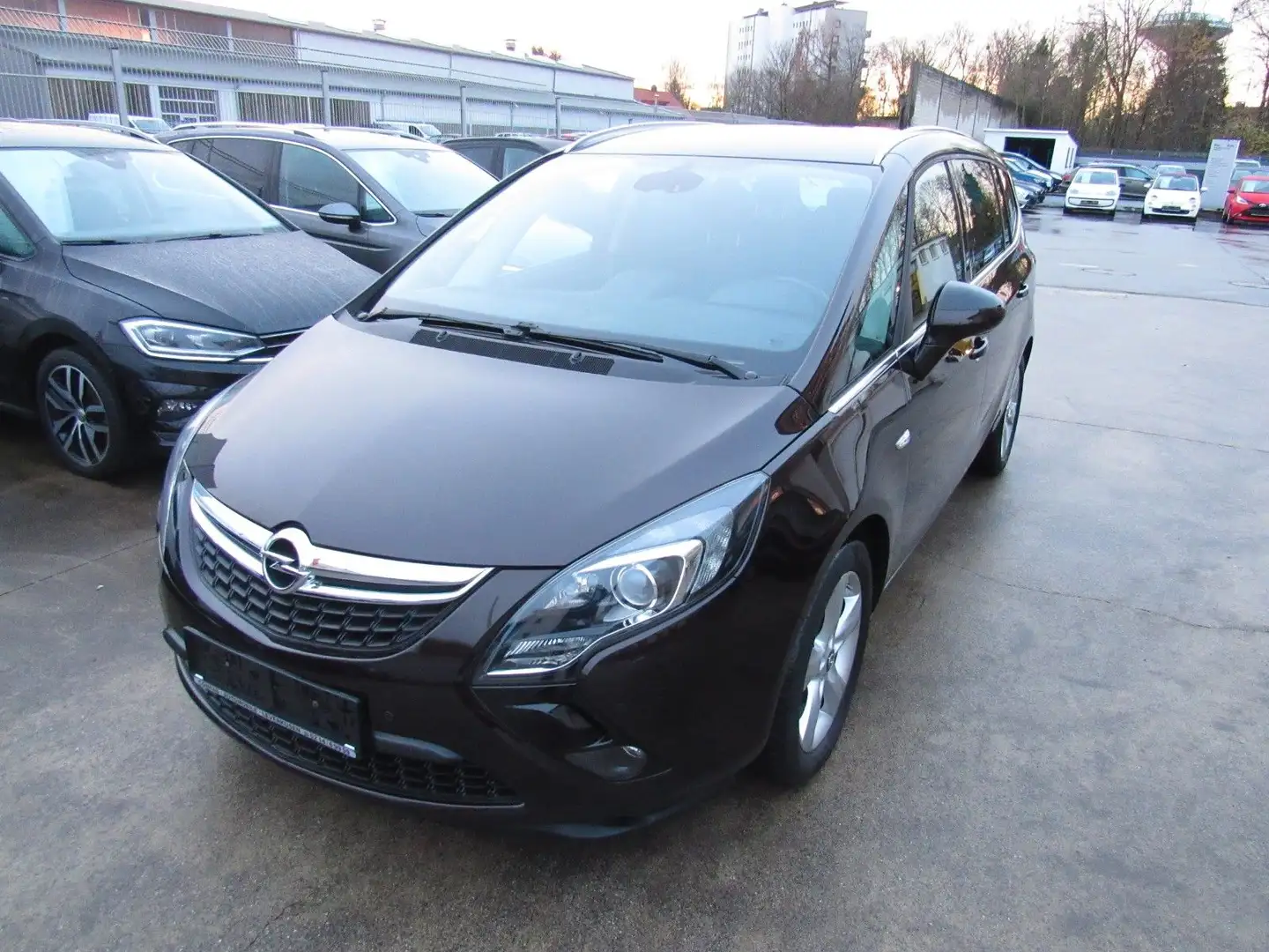 Opel Zafira C Tourer Innovation,KLIMA,ALU,SITZHEIZUNG Brun - 1