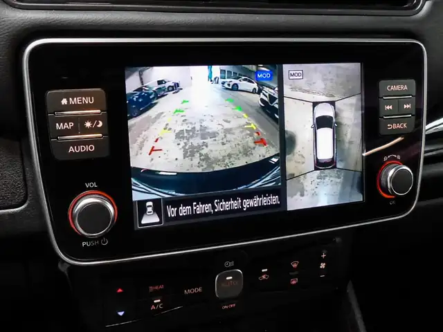 Nissan Leaf view 8