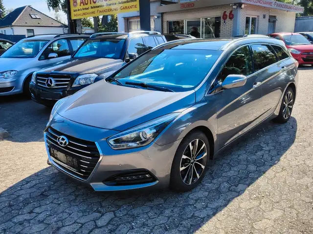 Hyundai i40 cw blue Style /Automatik / Panorama /