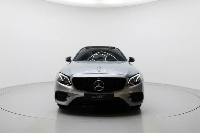 Mercedes-Benz E Class view 2