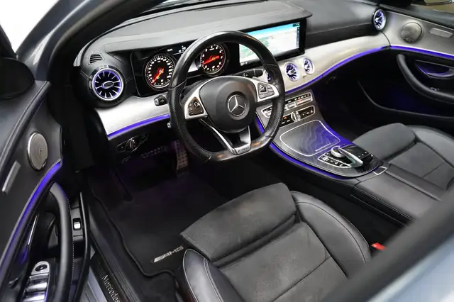 Mercedes-Benz E Class view 13