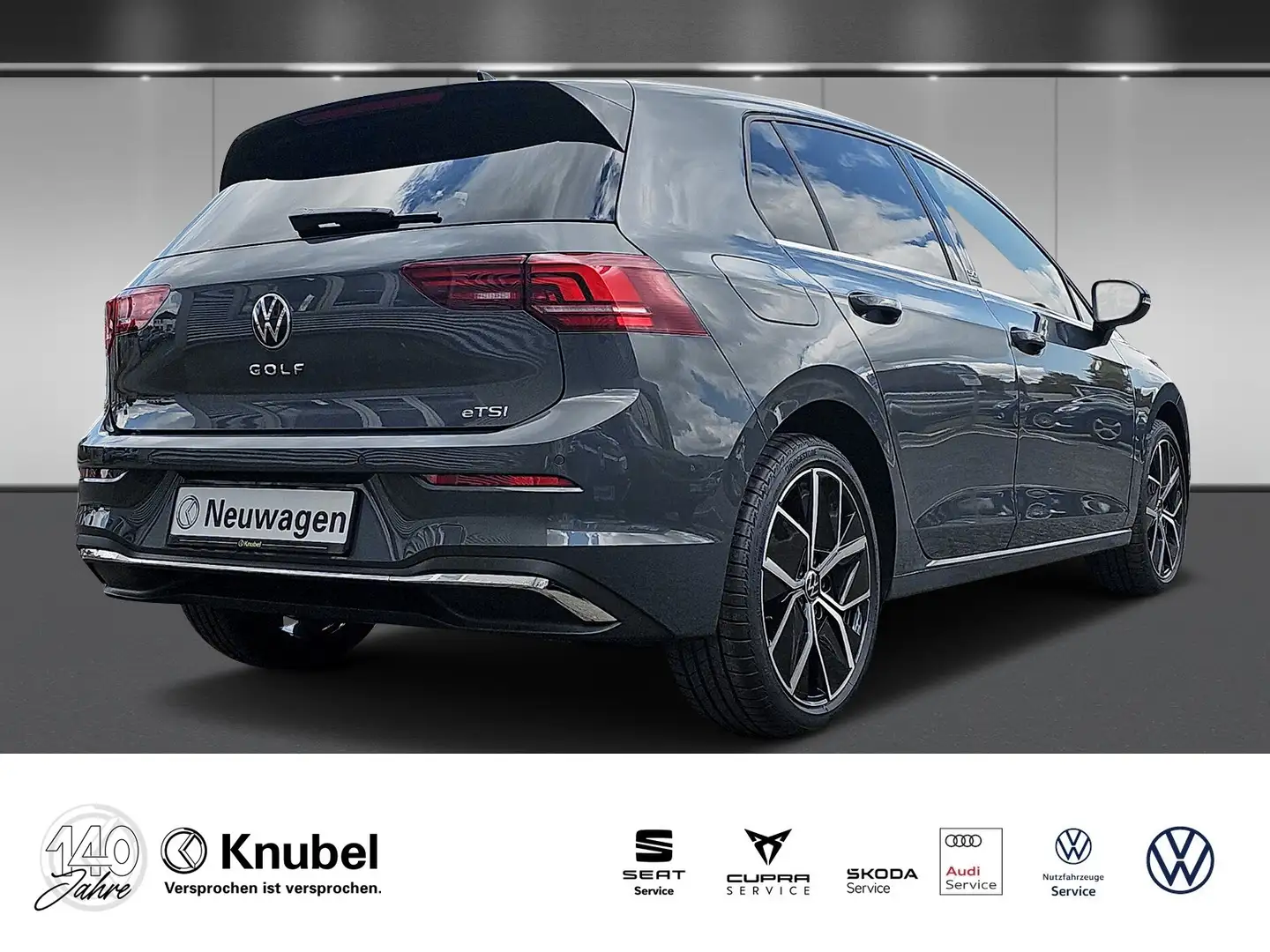 Volkswagen Golf VIII Edition 50 1.5 eTSI DSG AHK Pano DCC Head-up Grau - 2
