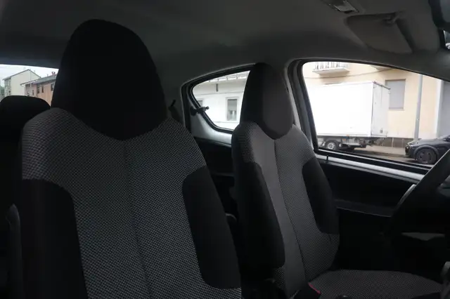 Toyota Aygo view 6