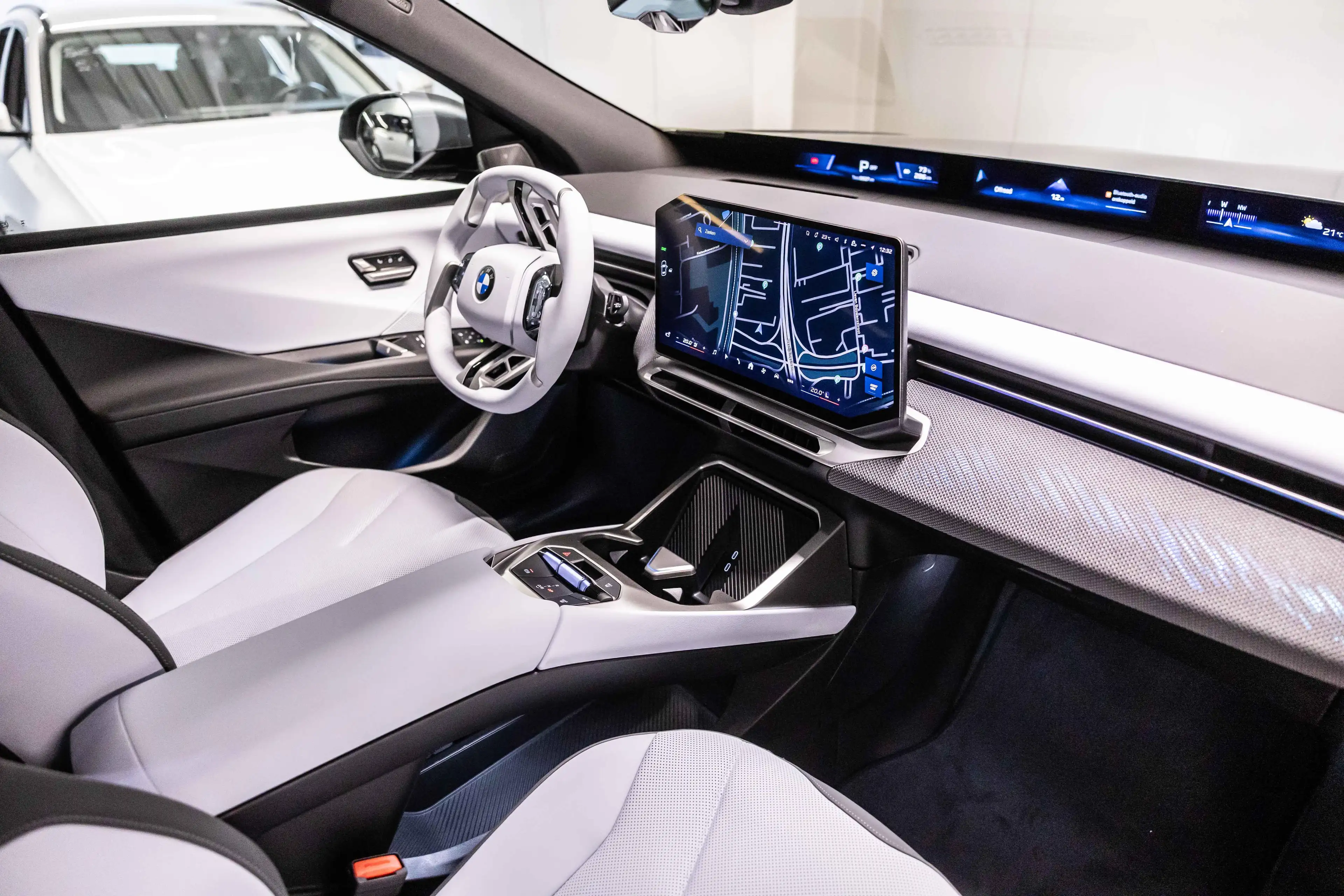 BMW iX3 40 M Sport | TOWB | PANO | 360° — photo 9