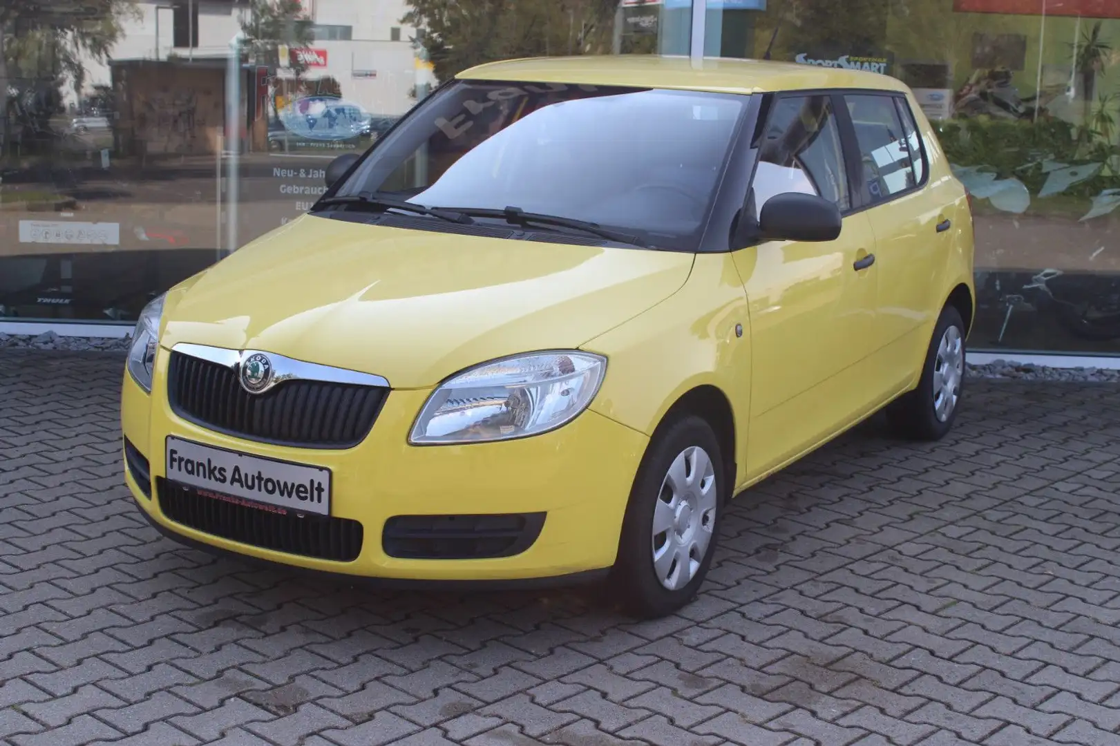 Skoda Fabia Basis Galben - 2