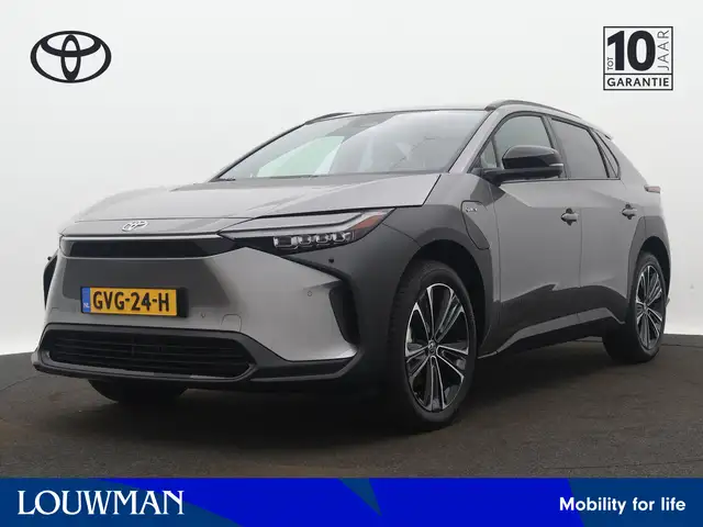 Toyota bZ4X Dynamic 71 kWh | Navigatie | 360 Camera | LM velge