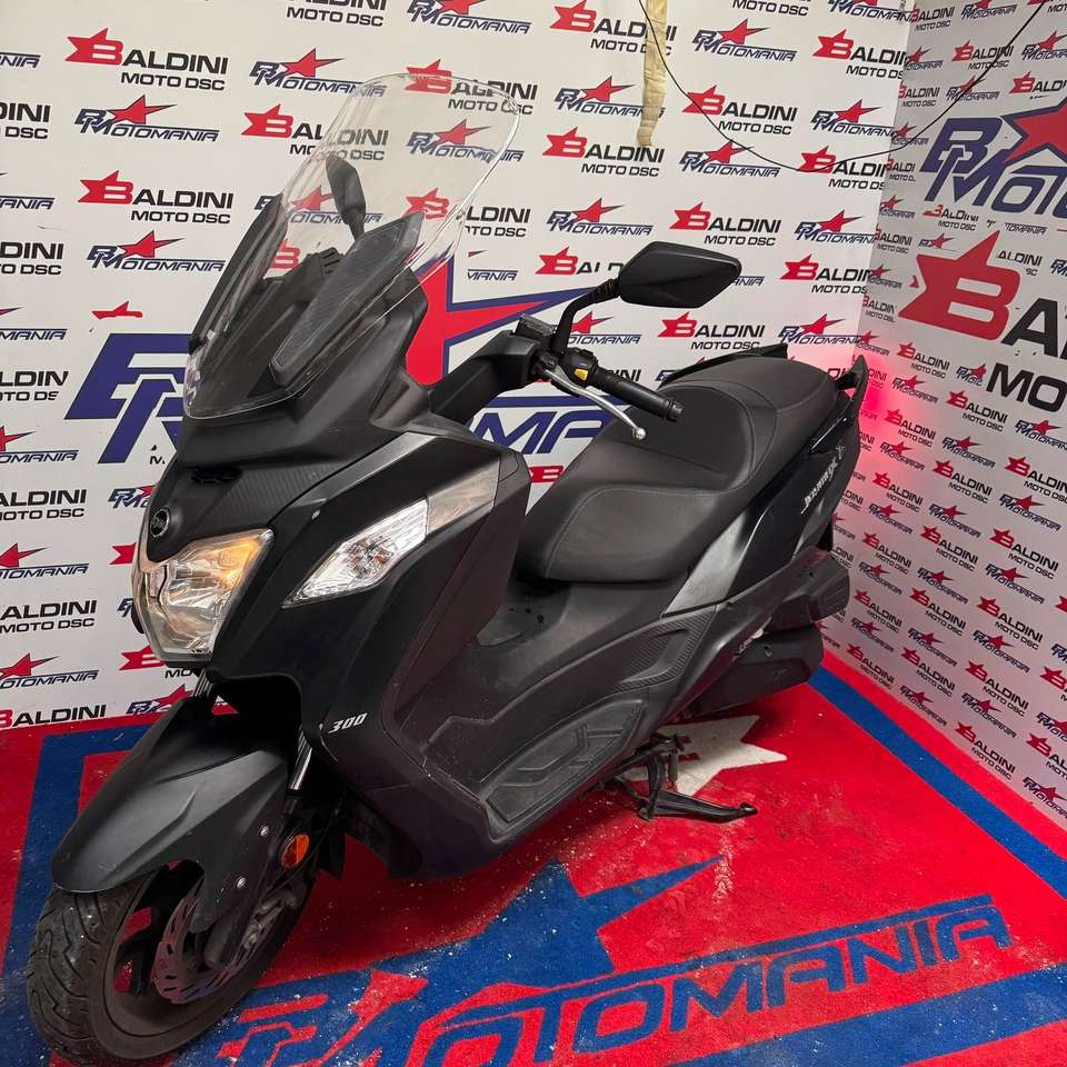 SYM Joymax 300
