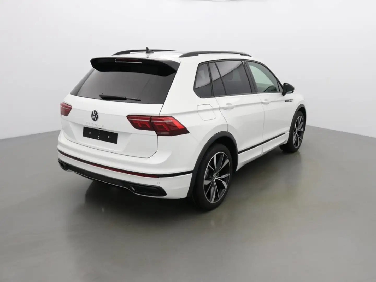 Volkswagen Tiguan R-LINE 150 TDI DSG-7 - 1