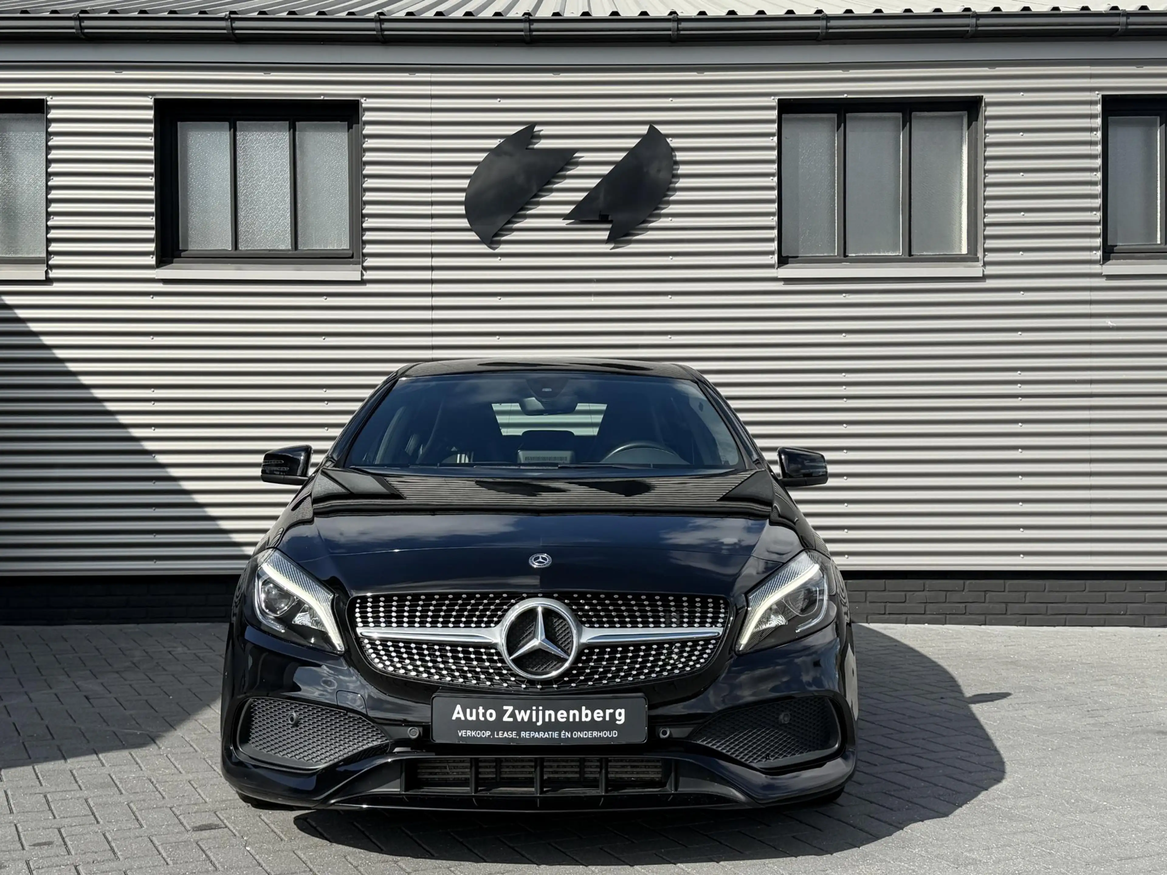 Mercedes-Benz A 180 Business Solution AMG — photo 5