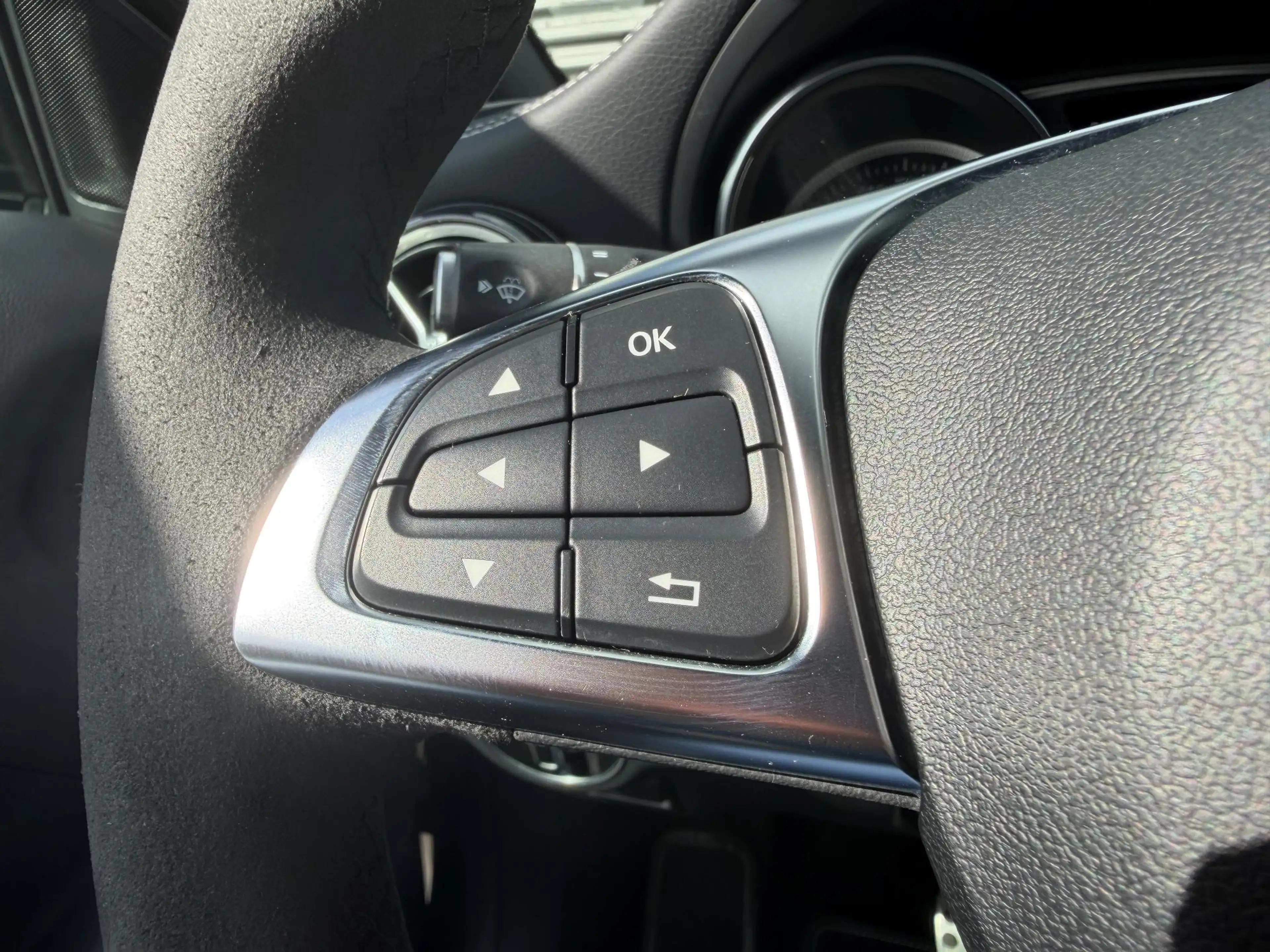 Mercedes-Benz A 180 Business Solution AMG — photo 4