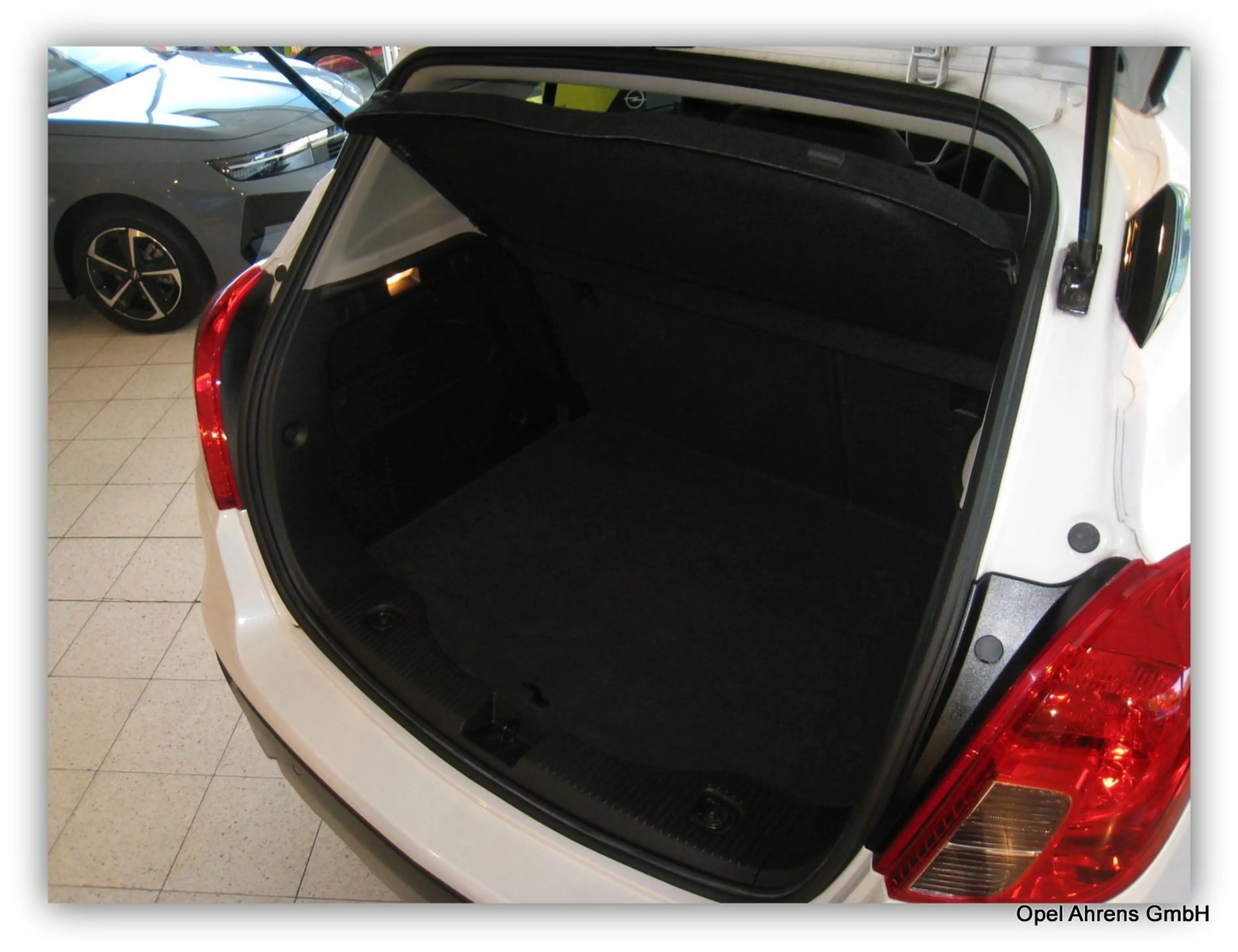 Opel Mokka X — photo 10