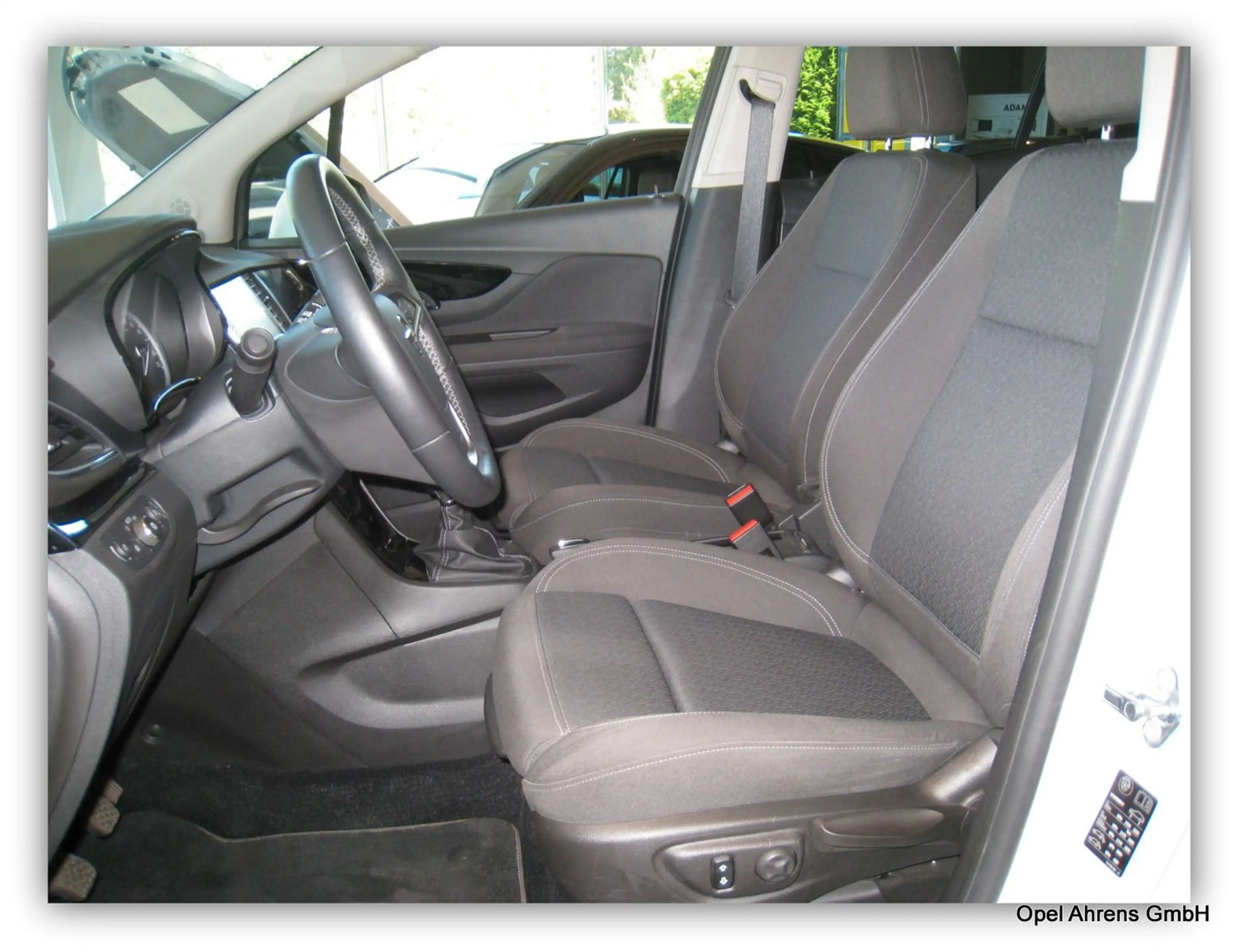 Opel Mokka X — photo 2