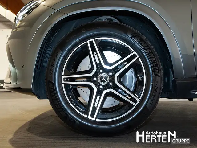 Mercedes-Benz GLE view 5