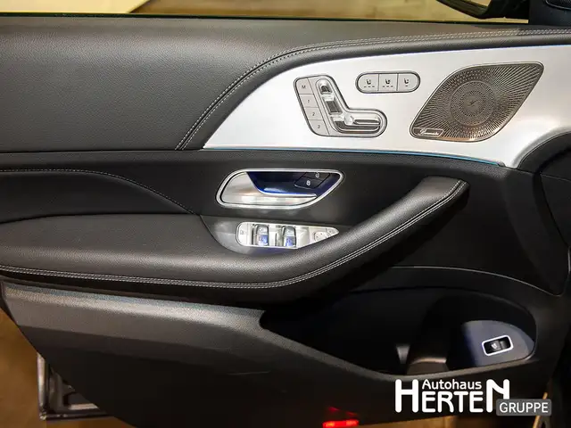Mercedes-Benz GLE view 9