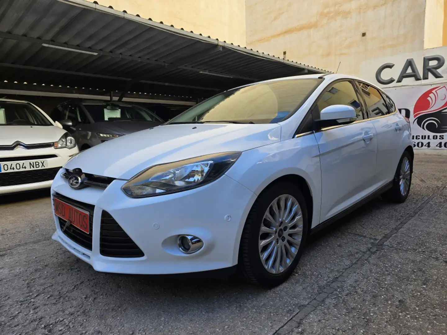 Ford Focus Sedán 2.0TDCi Titanium Powershift Blanco - 1