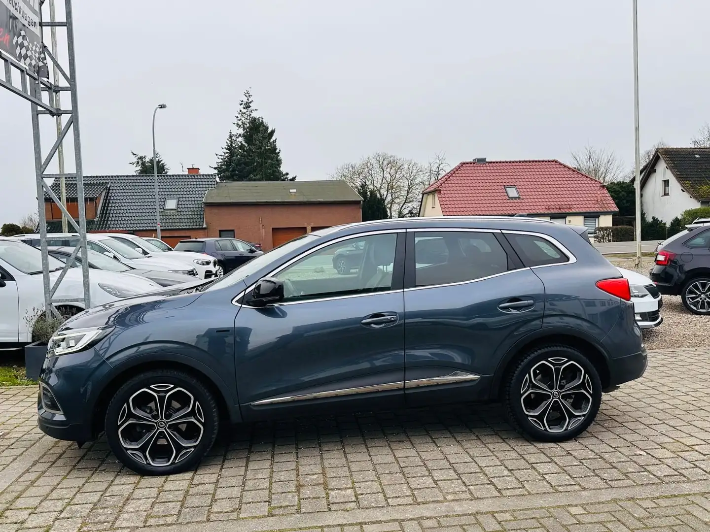 Renault Kadjar Black Edition*LED*NAV*LEDER*ACC*KAMERA* Grau - 2