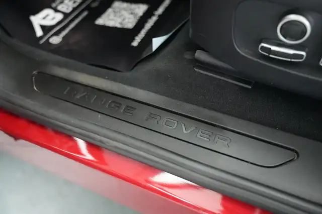 Land Rover Range Rover Evoque view 12