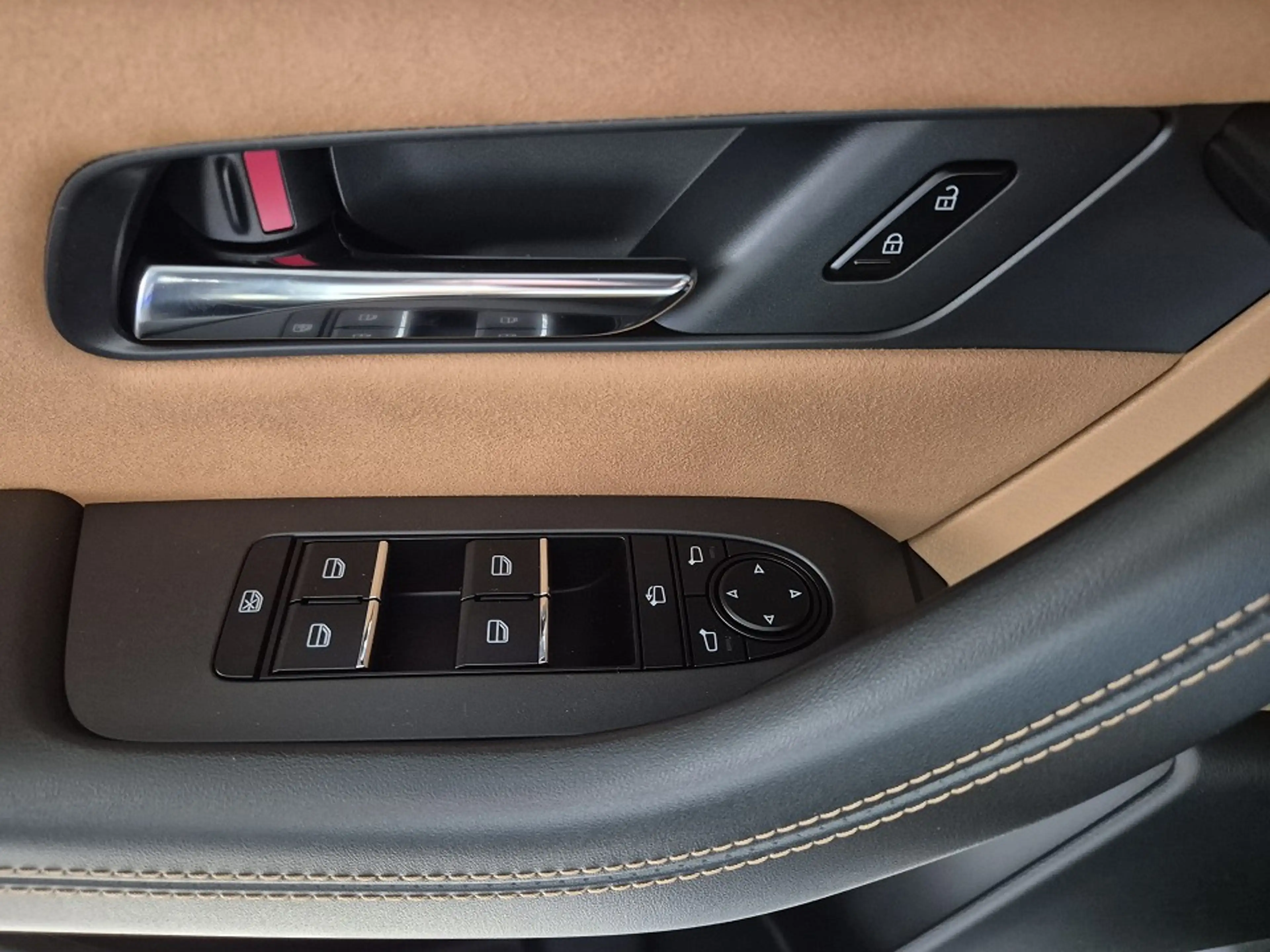 Mazda CX-60 3.3L e-SKYACTIV D 254ps 8AT AWD Homura Plus TLOP — photo 11