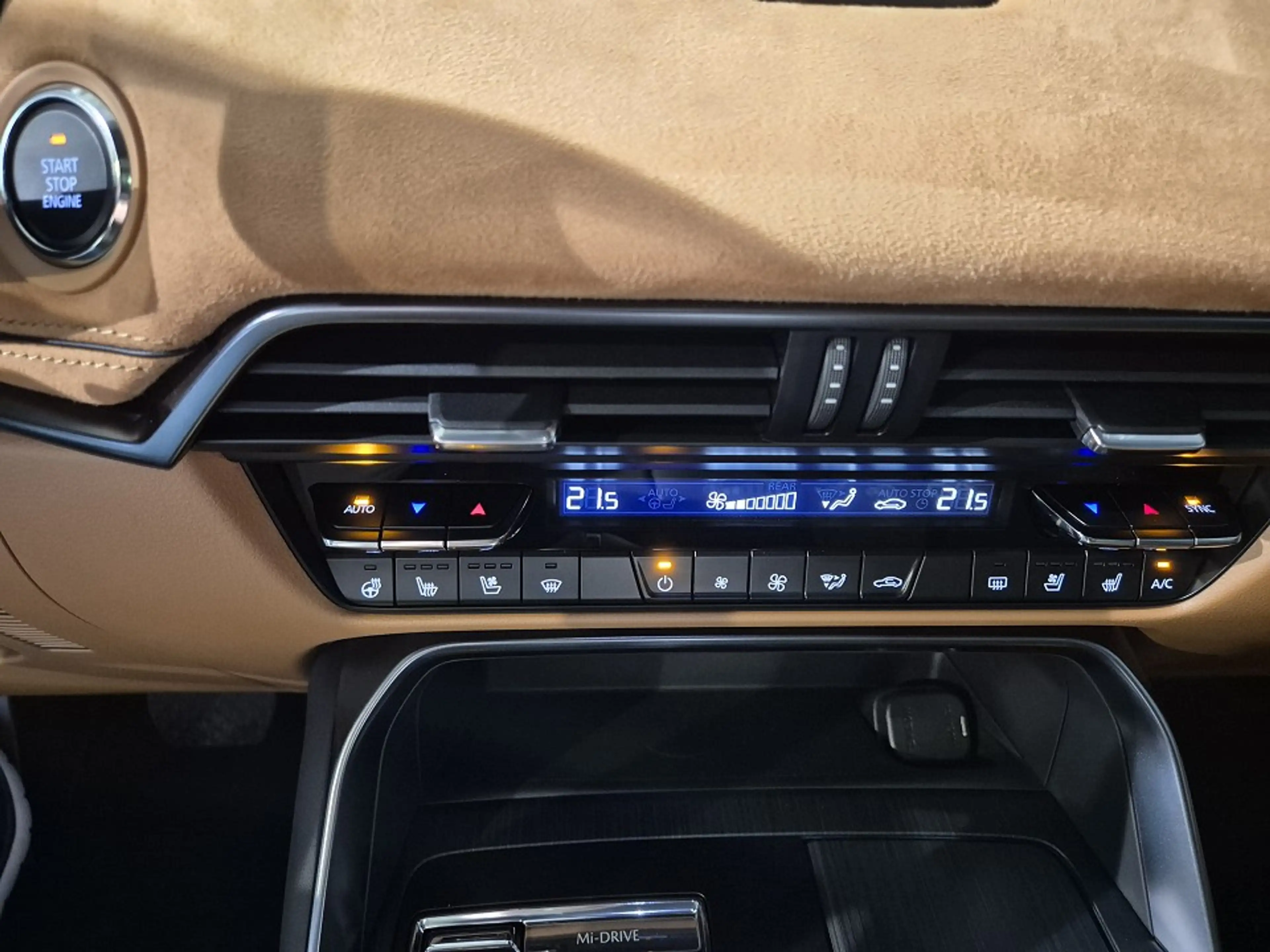 Mazda CX-60 3.3L e-SKYACTIV D 254ps 8AT AWD Homura Plus TLOP — photo 14