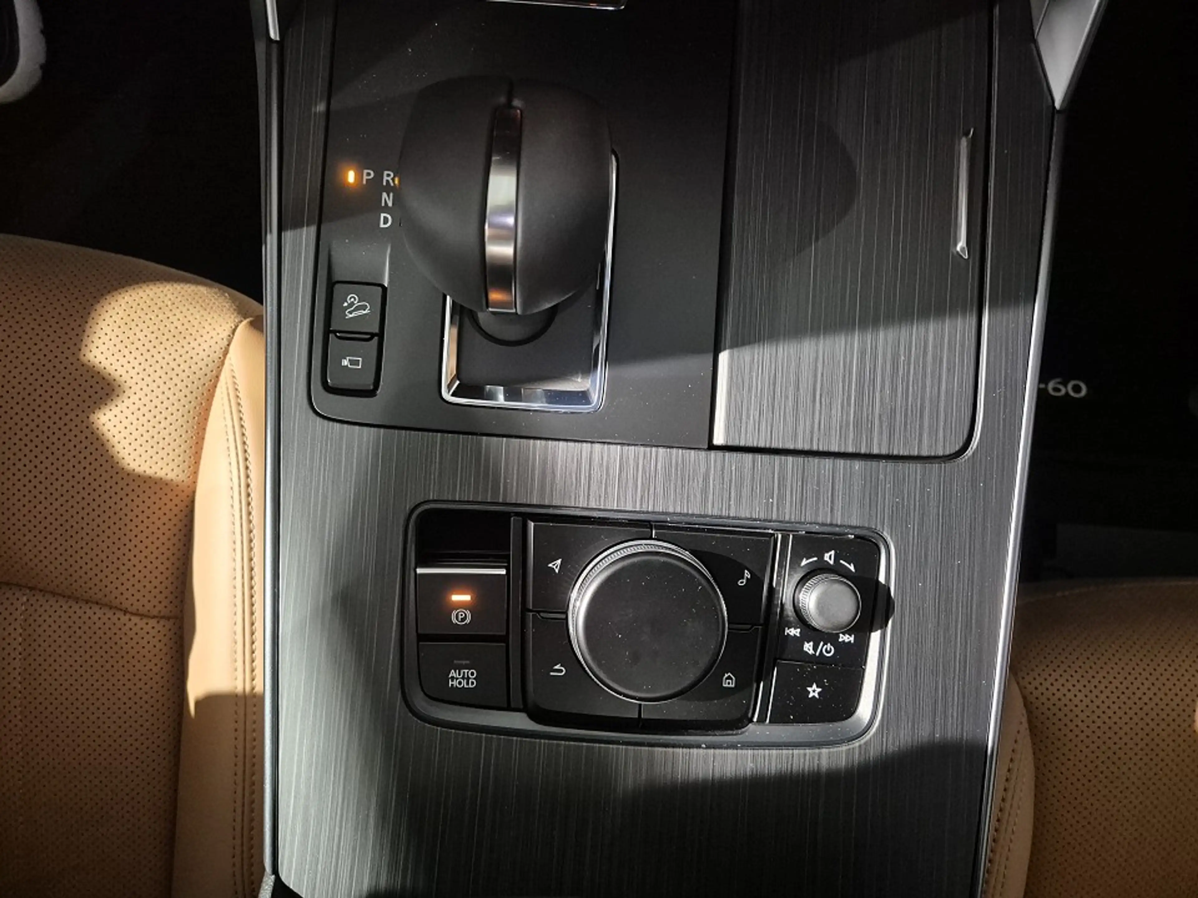 Mazda CX-60 3.3L e-SKYACTIV D 254ps 8AT AWD Homura Plus TLOP — photo 13