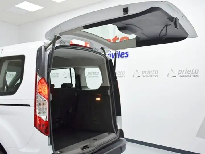 Ford Transit Connect 2021, foto 27