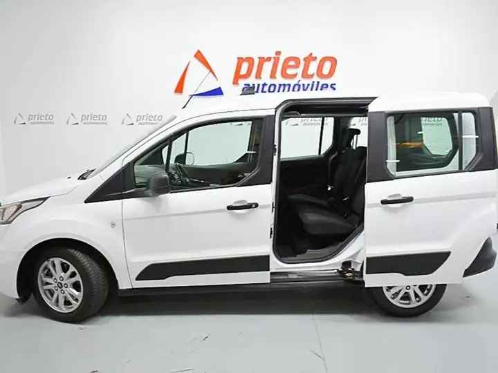 Ford Transit Connect 2021, foto 22