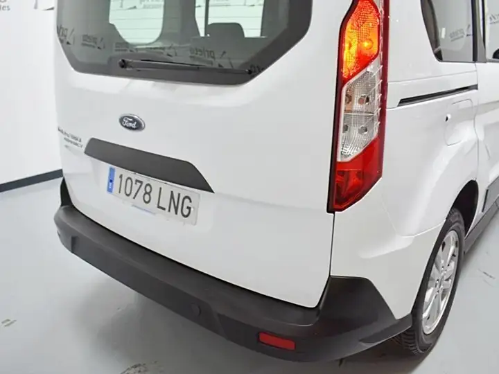 Ford Transit Connect 2021, foto 32