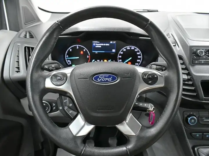 Ford Transit Connect 2021, foto 15