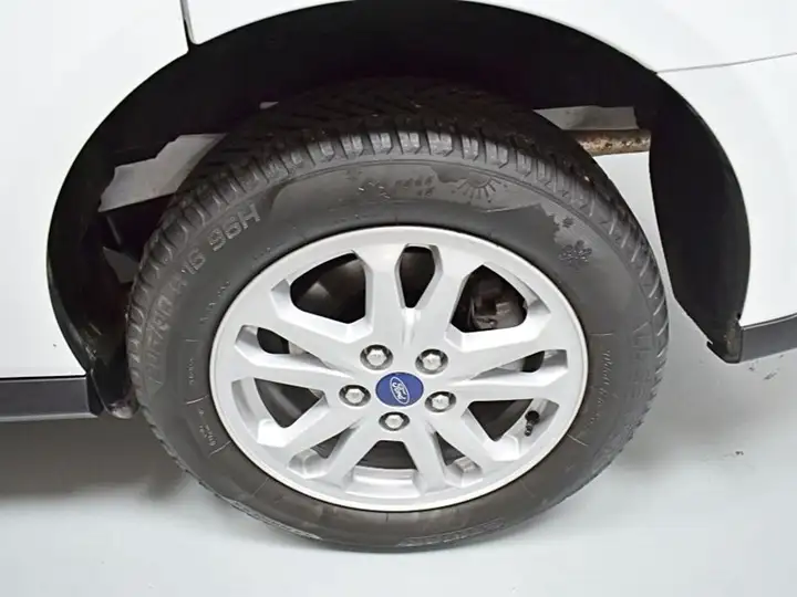 Ford Transit Connect 2021, foto 6