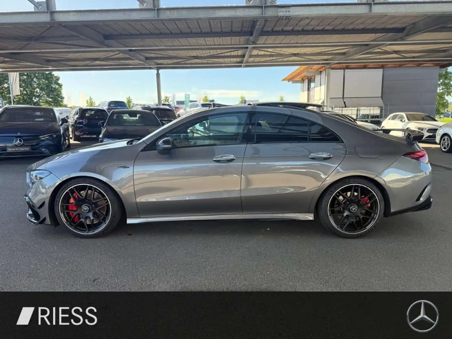 Mercedes-Benz CLA 45 AMG S 4M Areo Plus Night Pano 360 HUD 19" Grau - 2