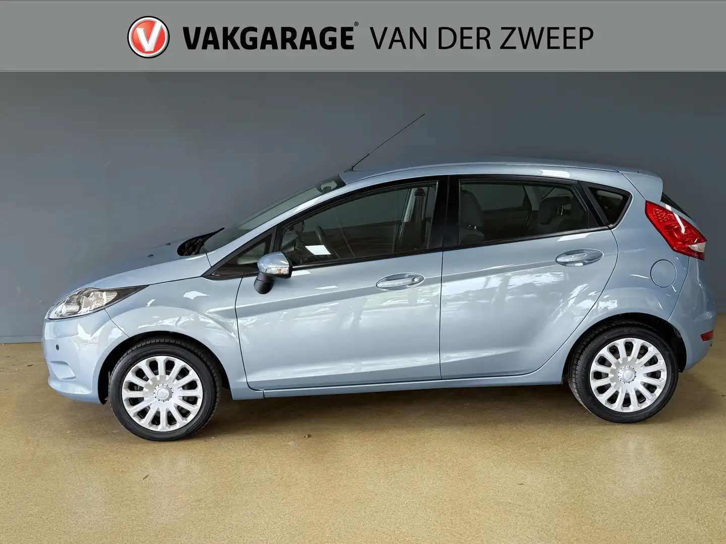 Ford Fiesta 1.25 Trend | Airco Grijs - 2