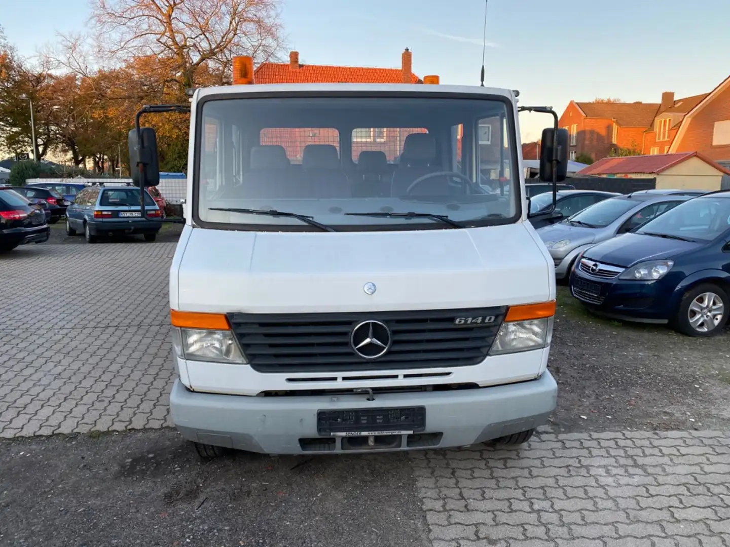 Mercedes-Benz VARIO 614 Wit - 1