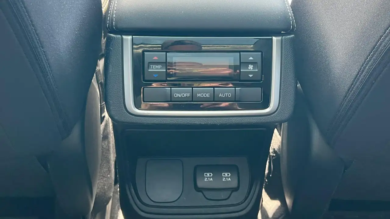 Subaru Ascent снимка Subaru Ascent