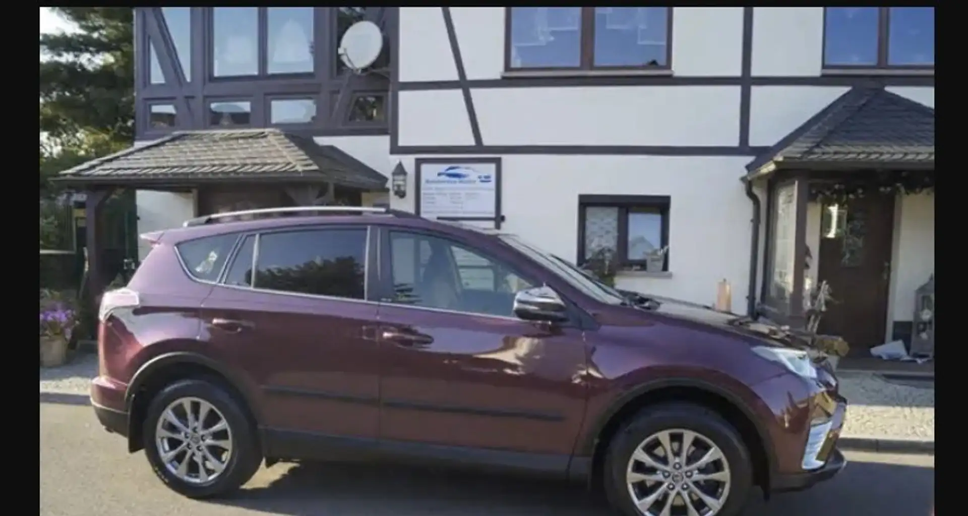 Toyota RAV 4 Hybrid Rot - 1