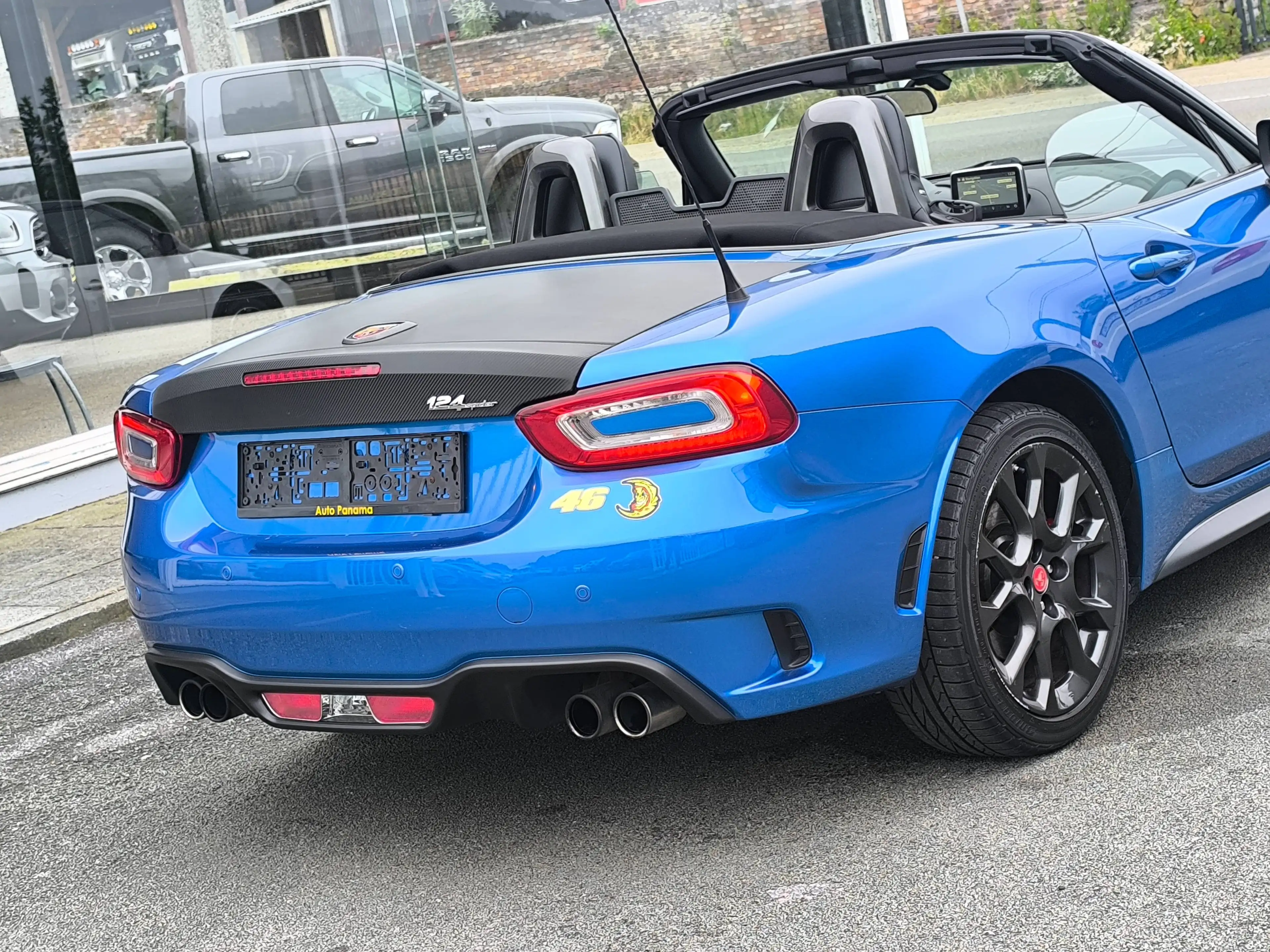 Fiat 124 Spider ABARTH 1.4 MultiAir SLORT CABRİOLET CUİR GPS XENON BOSE — photo 6