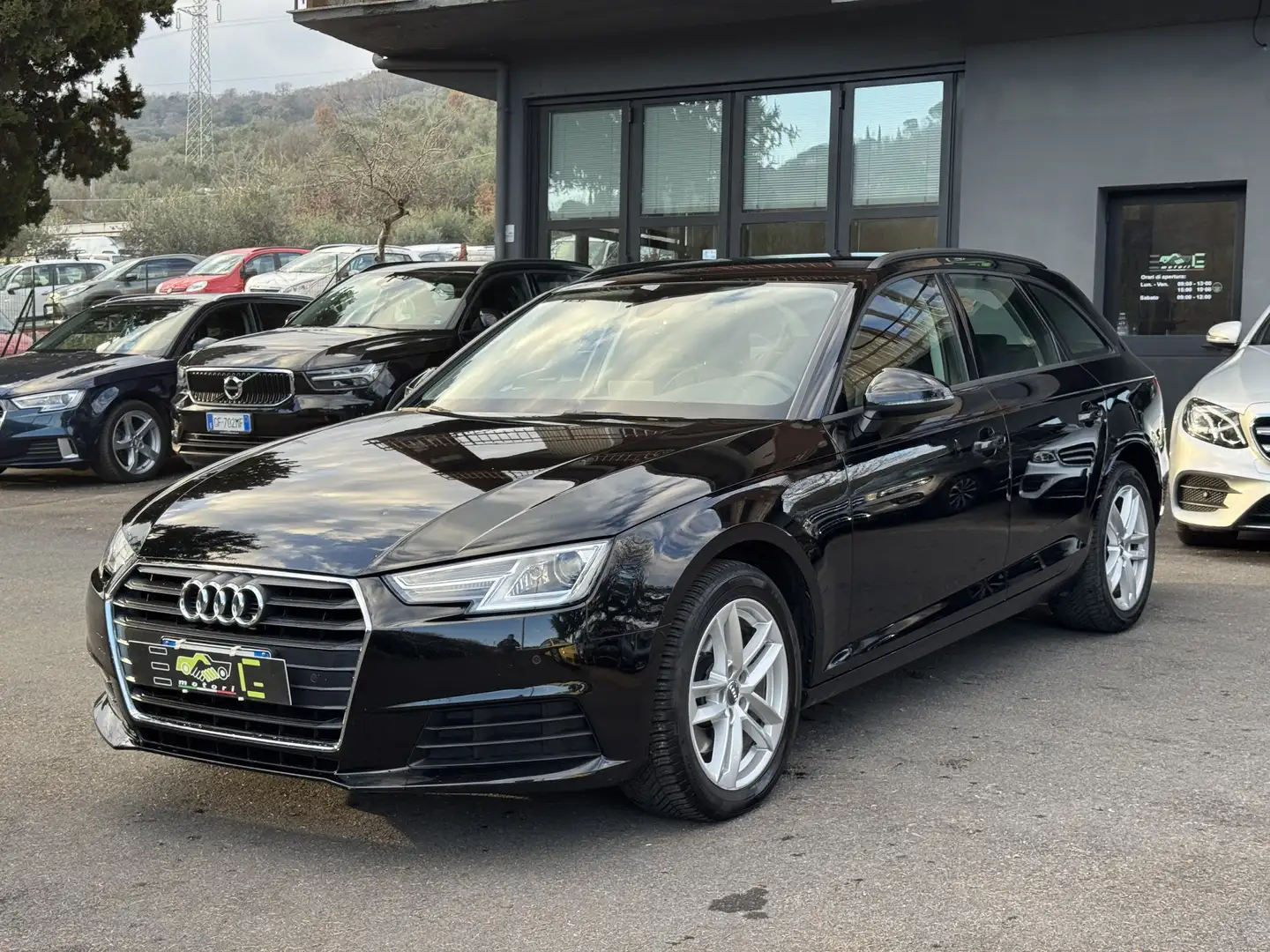 Audi A4 Avant 2.0 tdi Business 150cv Schwarz - 1