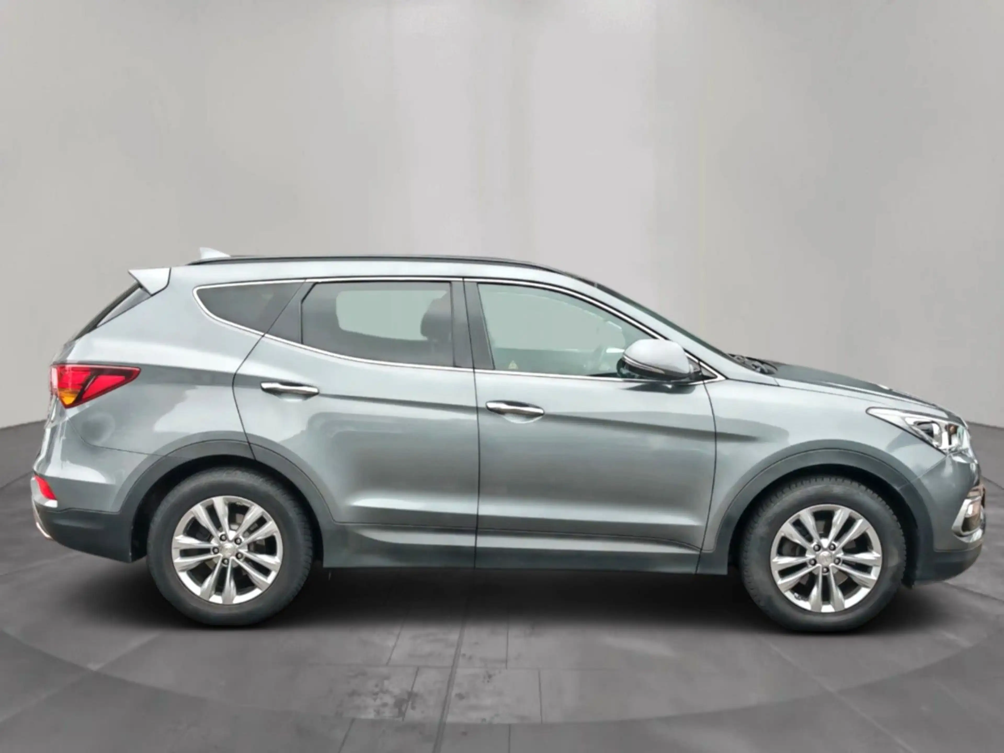 Hyundai SANTA FE Family + 7 Sitzer Pano AHK Kamera — photo 6