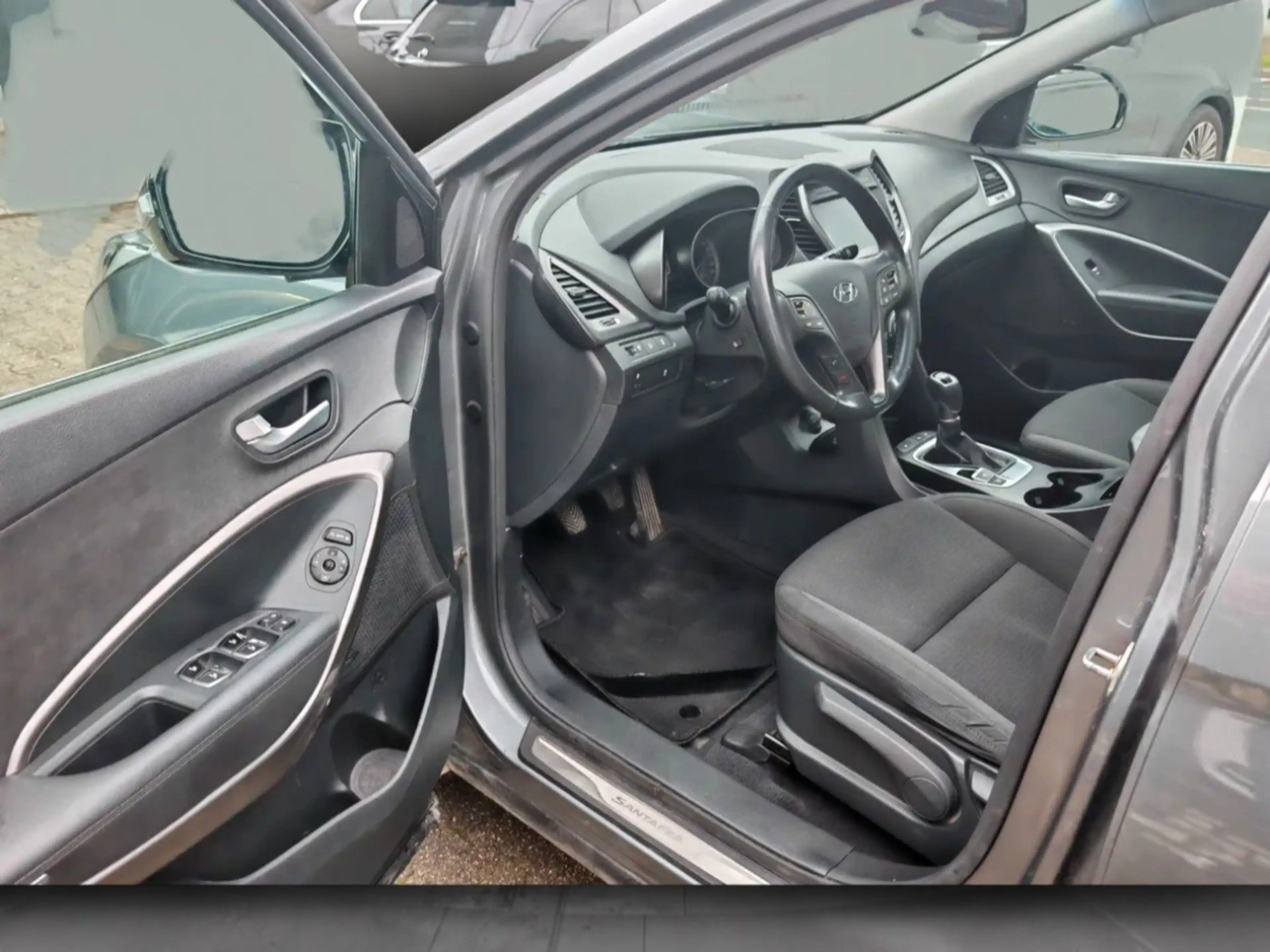 Hyundai SANTA FE Family + 7 Sitzer Pano AHK Kamera — photo 10