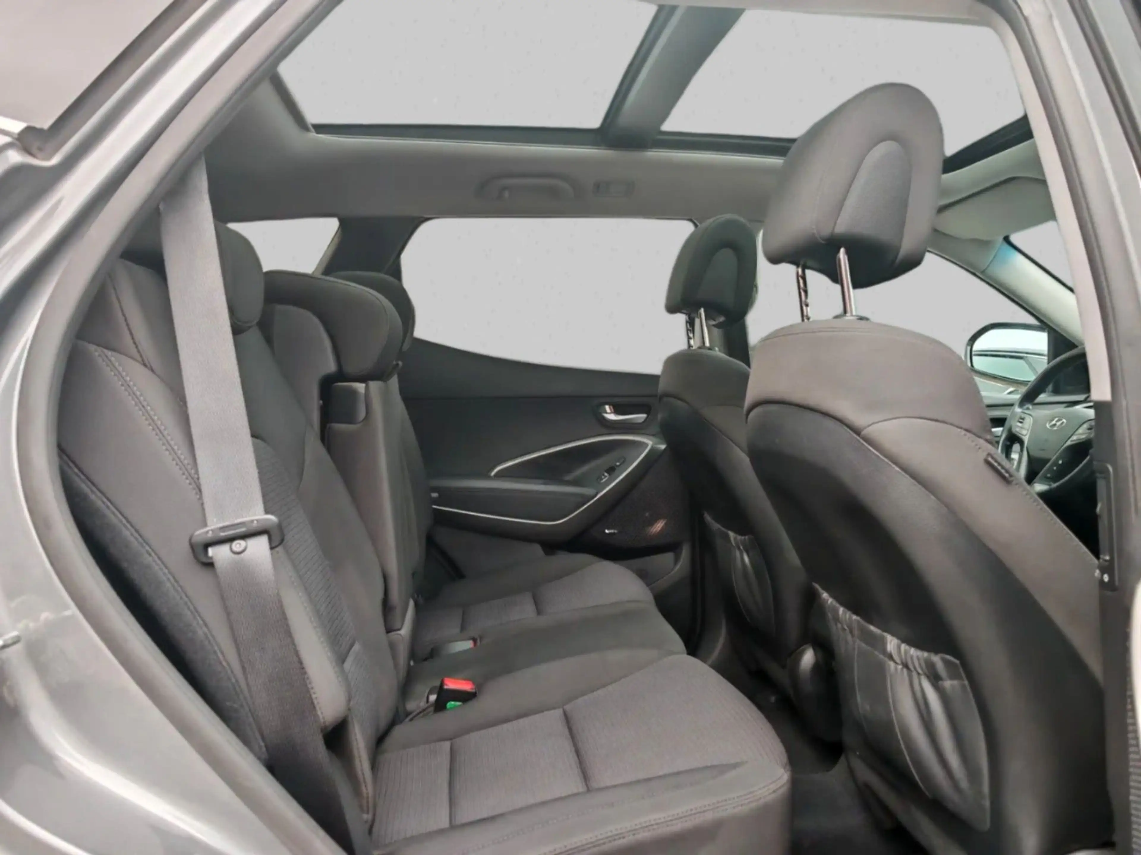 Hyundai SANTA FE Family + 7 Sitzer Pano AHK Kamera — photo 14