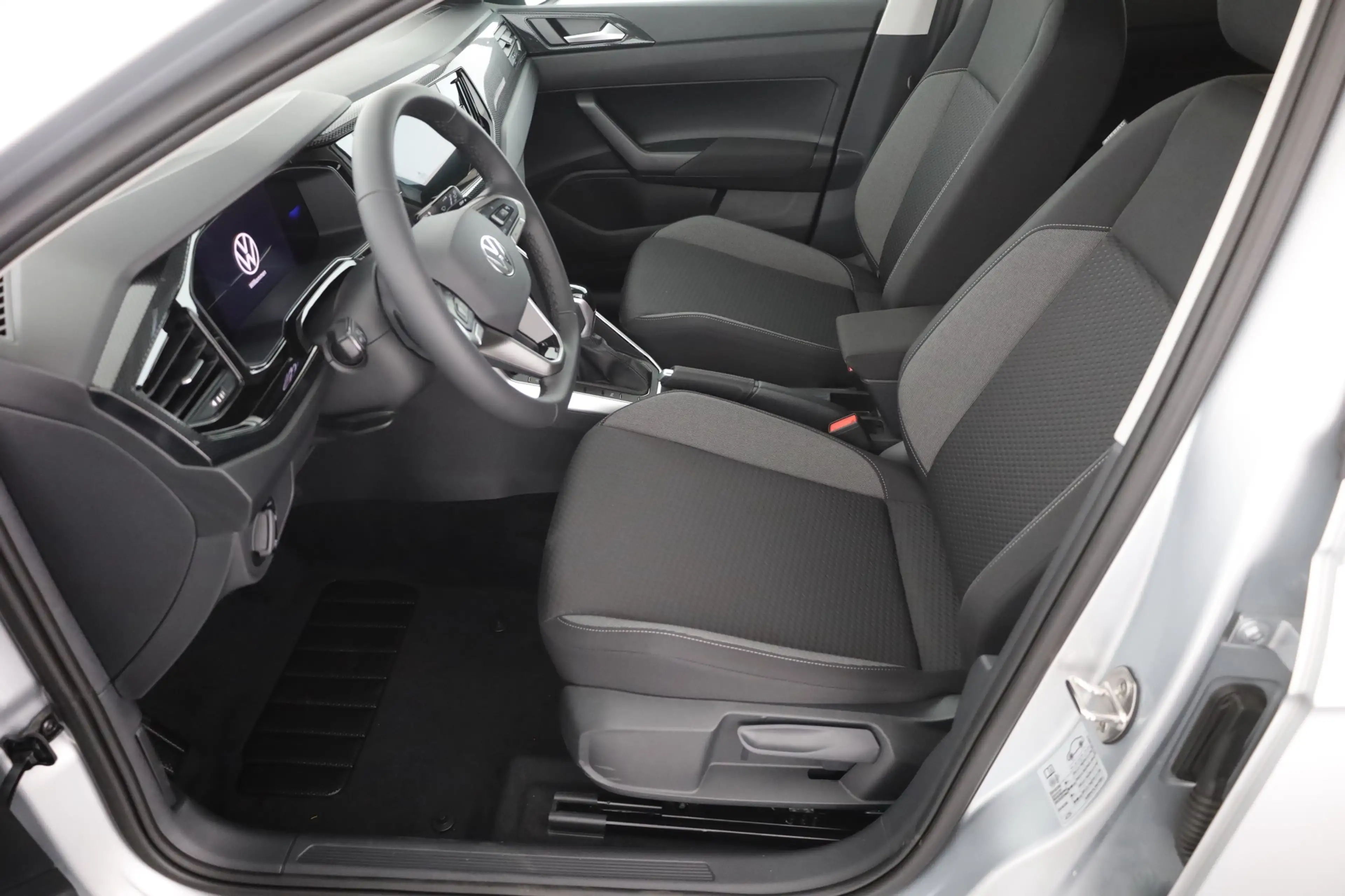Volkswagen Taigo 1.0 TSI DSG Matrix ACC Kamera — photo 23