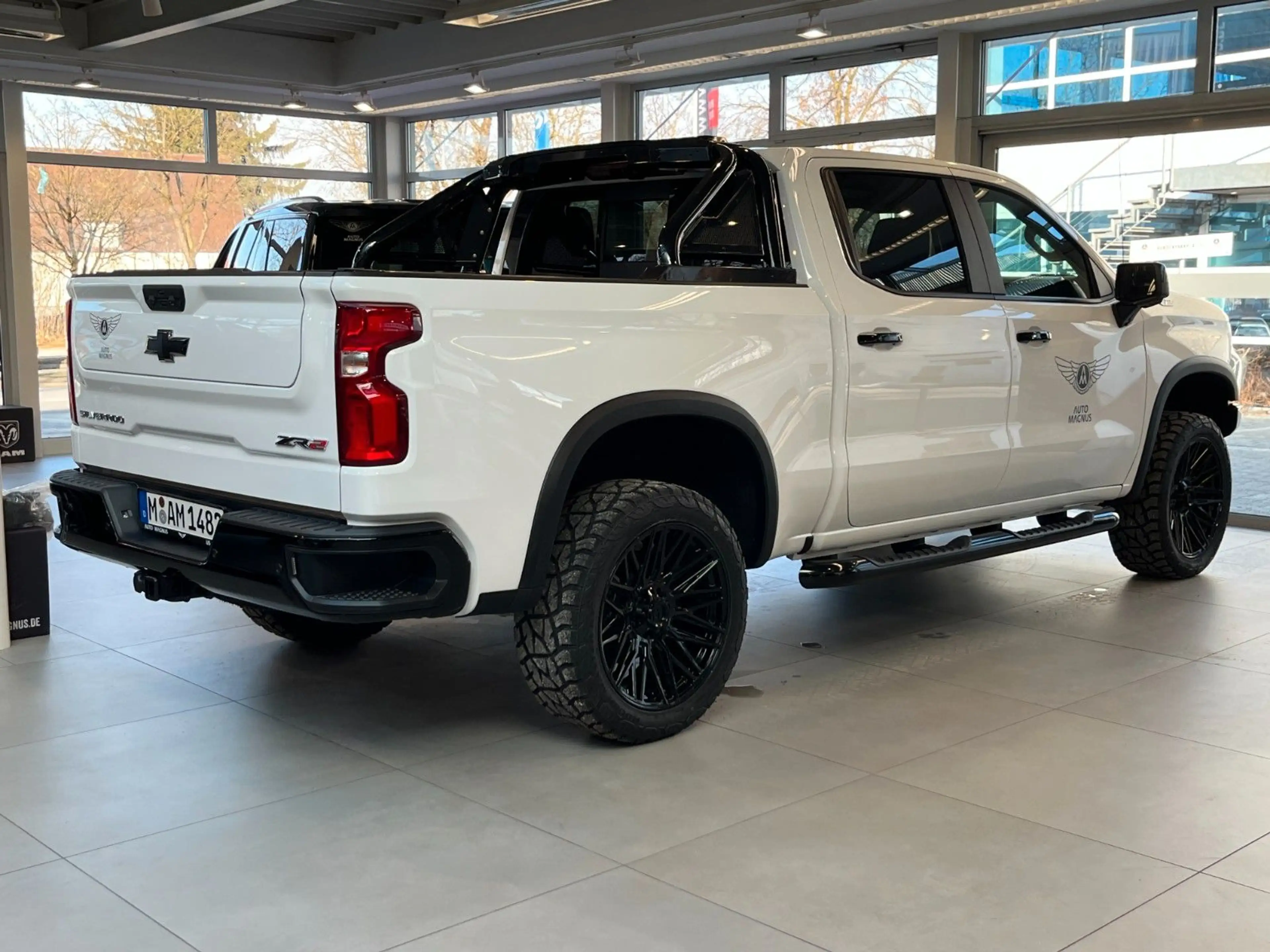 Chevrolet Silverado ZR2 V8 6.2 Offroad-Paket*Head-Up*360° — photo 4