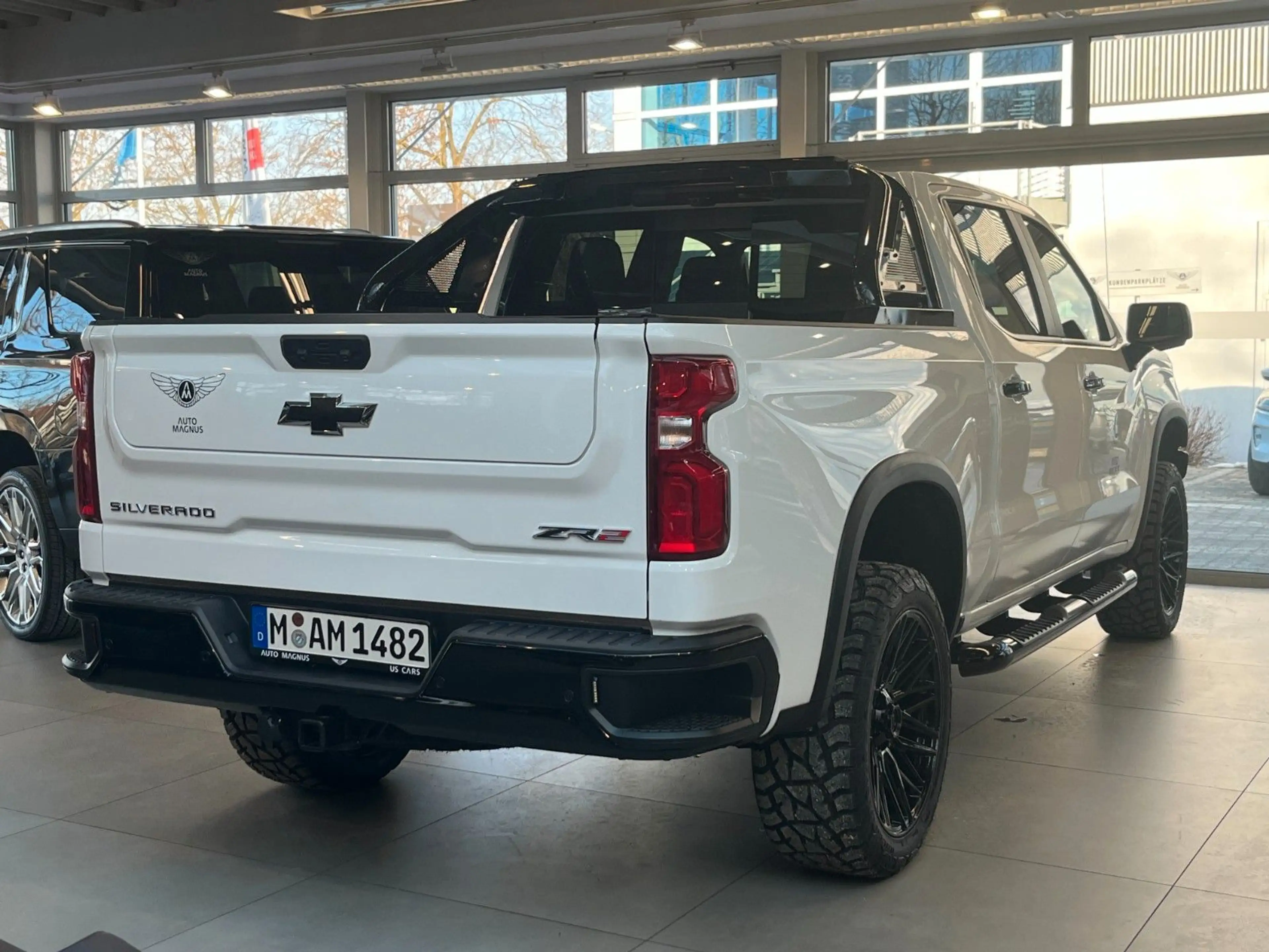 Chevrolet Silverado ZR2 V8 6.2 Offroad-Paket*Head-Up*360° — photo 6