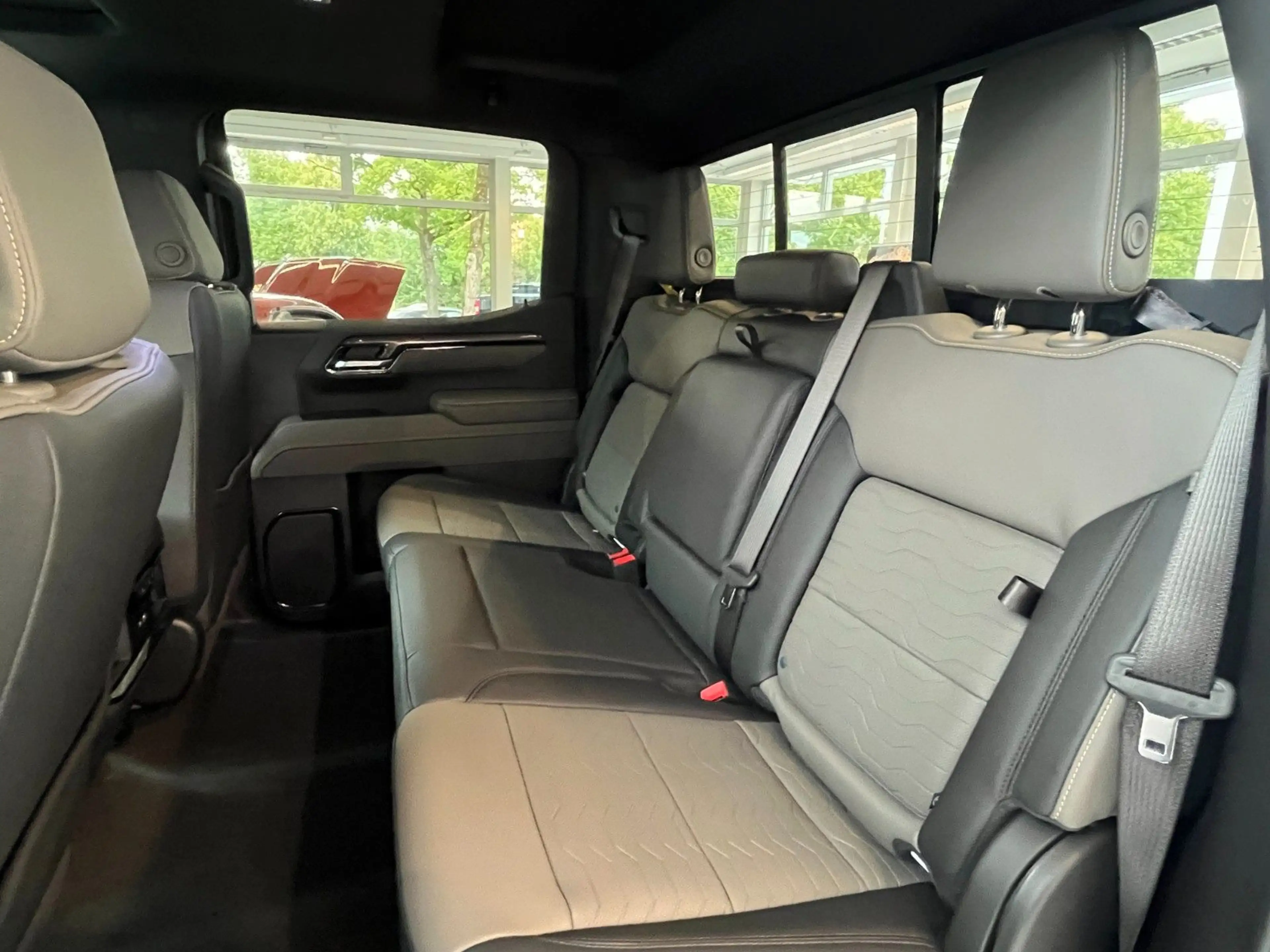 Chevrolet Silverado ZR2 V8 6.2 Offroad-Paket*Head-Up*360° — photo 13
