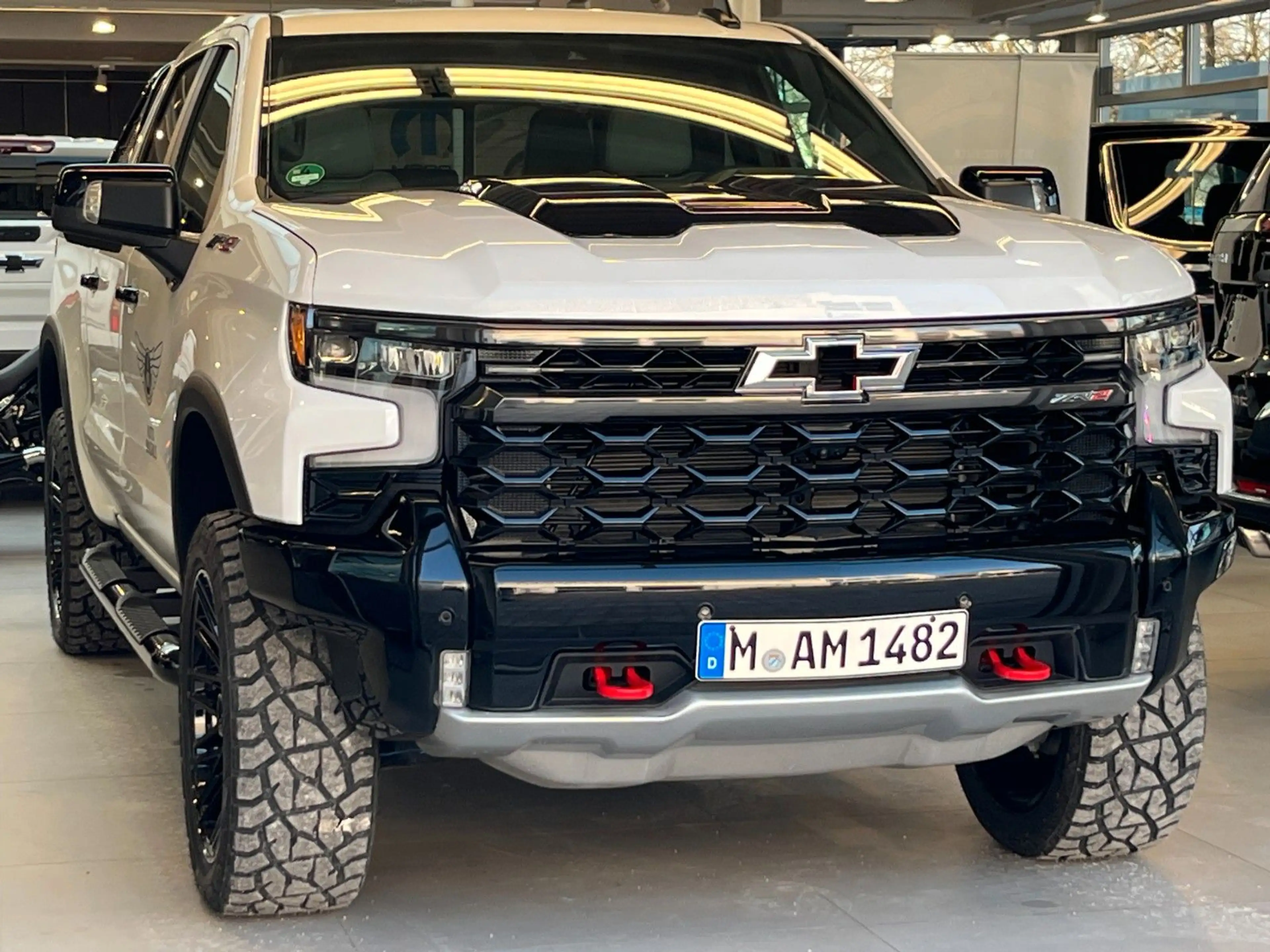 Chevrolet Silverado ZR2 V8 6.2 Offroad-Paket*Head-Up*360° — photo 9
