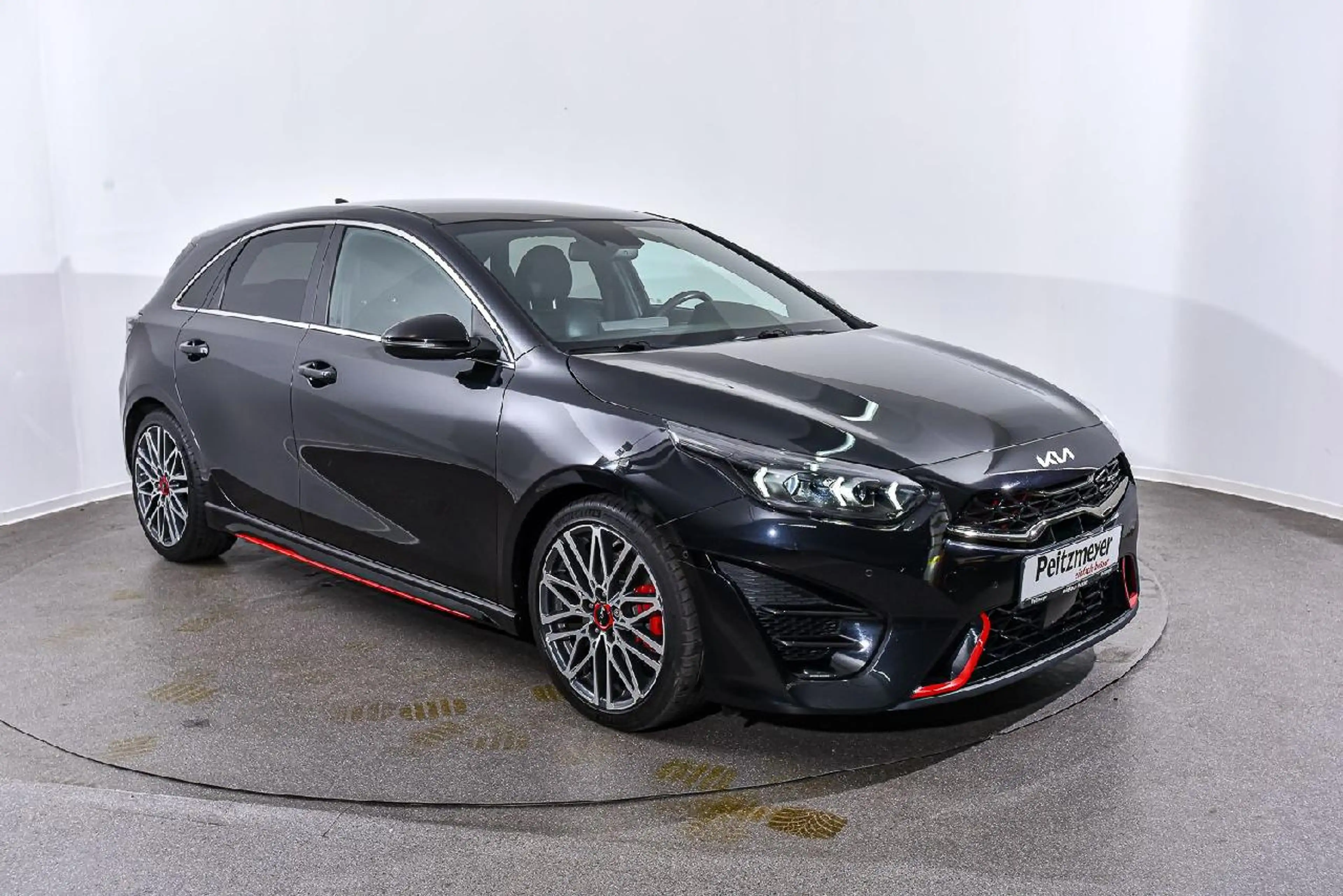 Kia Ceed / cee'd Ceed GT 1.6 T-GDI Automatik 2.Hand — photo 3