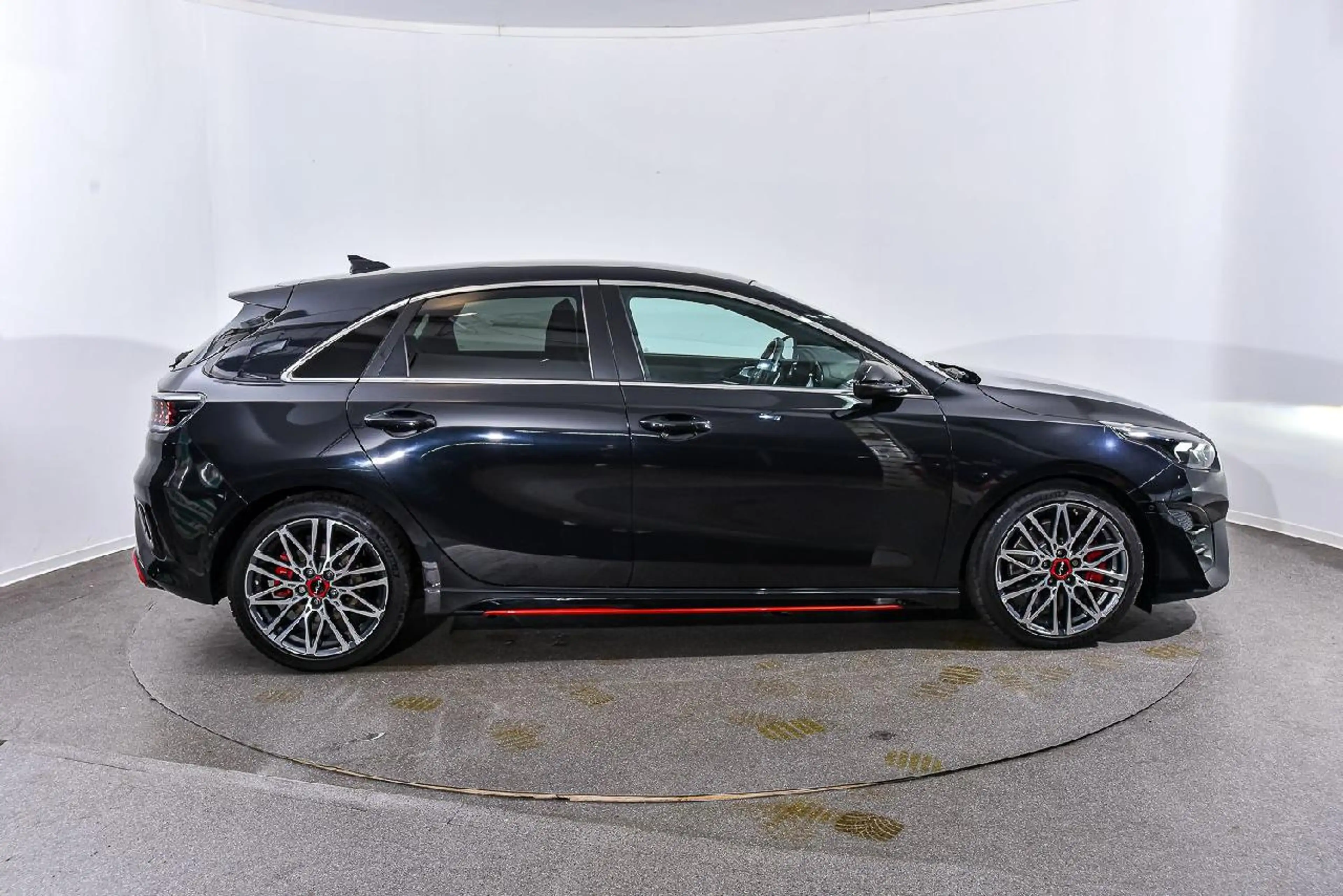 Kia Ceed / cee'd Ceed GT 1.6 T-GDI Automatik 2.Hand — photo 4